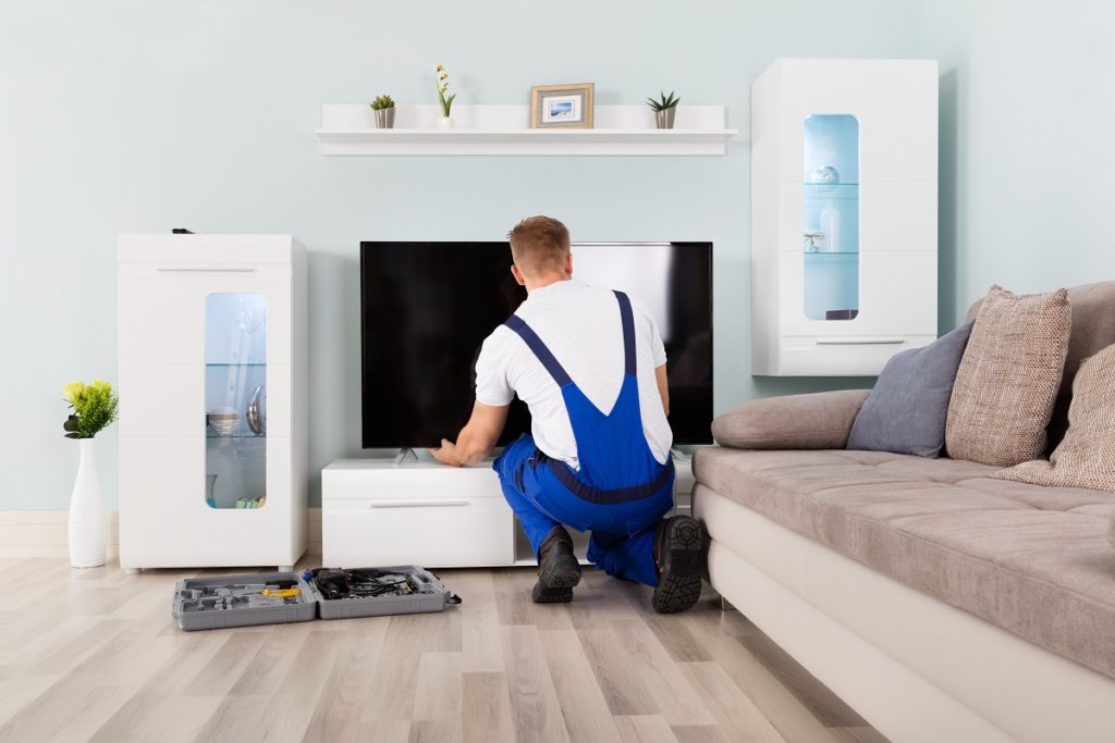installing television set